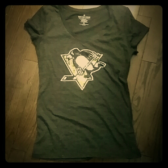 Pittsburgh penguins v neck