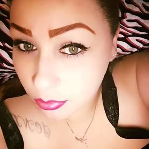 Meet your Posher, Carolina