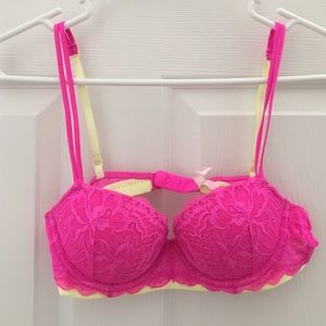 NWOT VS Pink Push Up Bra 34A