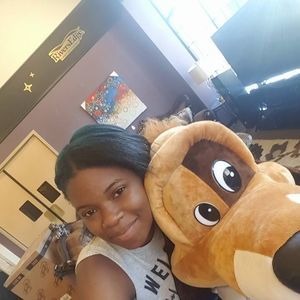 Meet your Posher, Alison