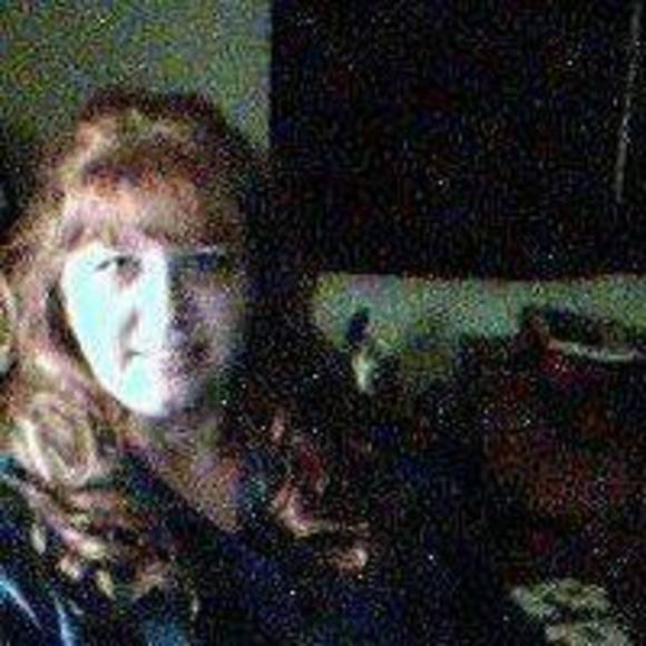 Meet your Posher, Jackie - Picture 1 of 1