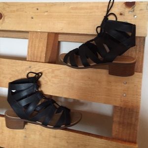 Black lace up sandals with heel