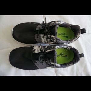 Women's Nike Roshe Run - Size 7.5