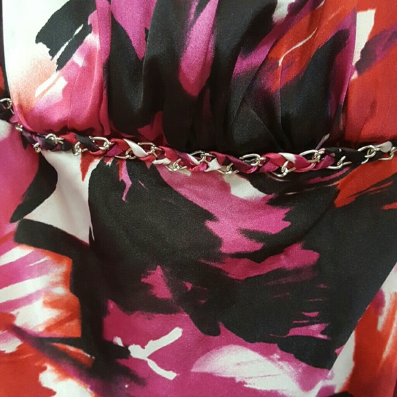 Top - Picture 2 of 2