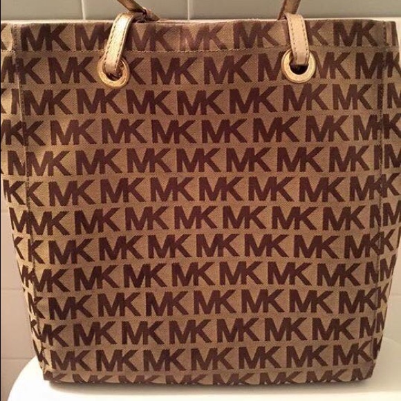 MK Tote