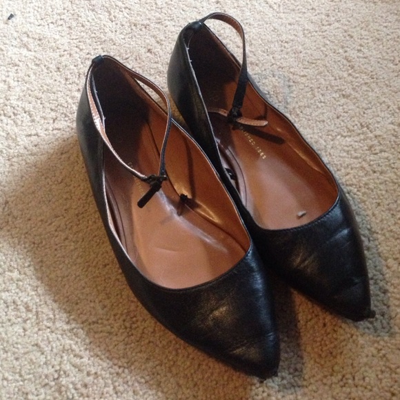 Black Gap Flats with Ankle Strap - Picture 1 of 4