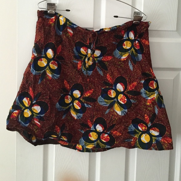 M/L African skirt. Drawstring