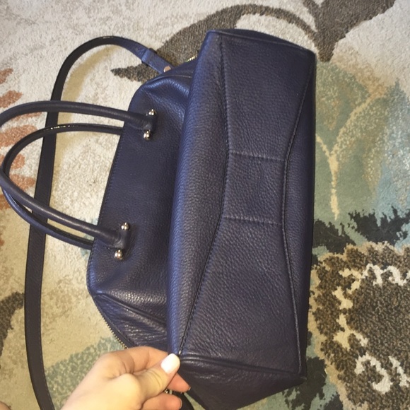 SOLD🔴🔴Navy blue Kate Spade Purse - Picture 2 of 4