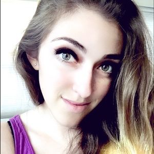 Meet your Posher, Ariana