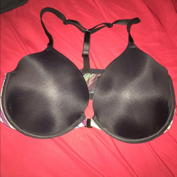 VS PINK HOOK IN FRONT BRA 💘 36 DD