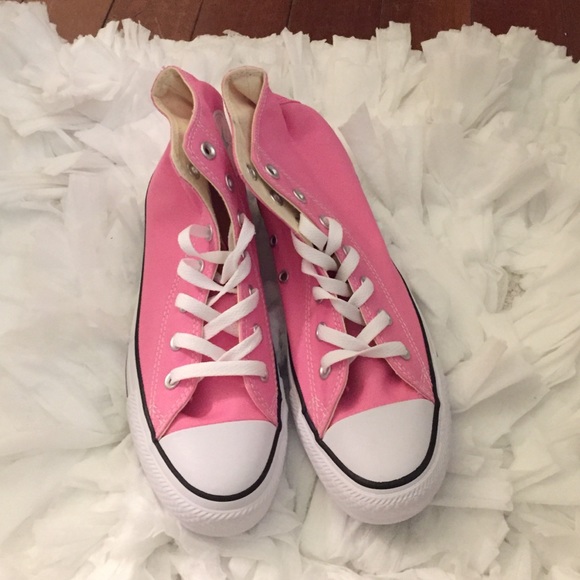 NEW pink converse high tops