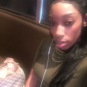 Meet your Posher, Jasmine