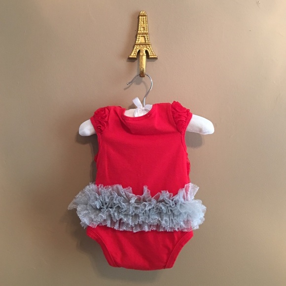 Red Rose(s) Onsie - Picture 2 of 2