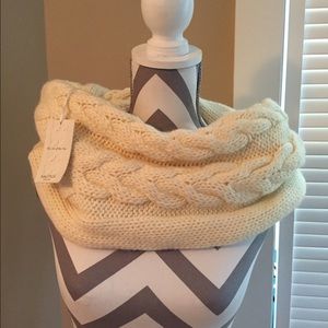 NWT. Nautica infinity scarf