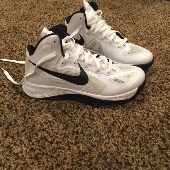 Willing to nagotiate Nike hyperfuse