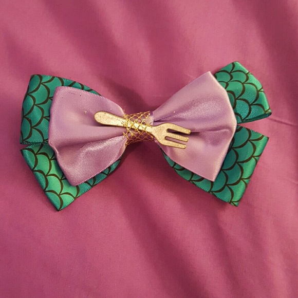 Little mermaid bow