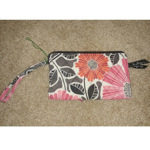 Floral Vera Bradley wristlet
