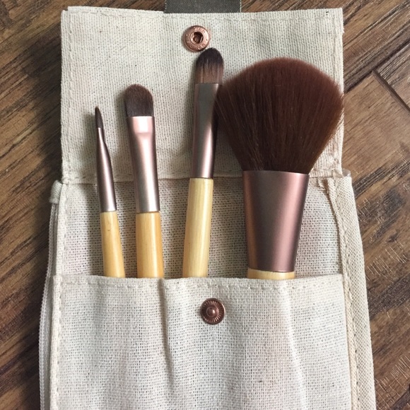 Eco tools brush set - Picture 2 of 3