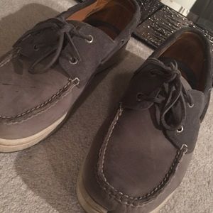 Gray sperry men shoes