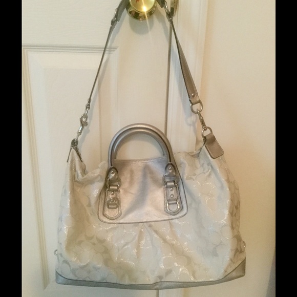 Coach Ashley Signature Satchel E1194-F15809