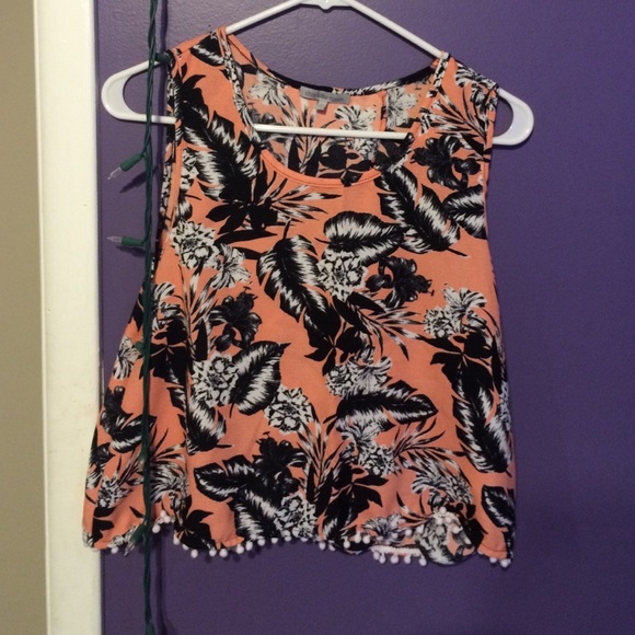 Charlotte Russe Crop-top