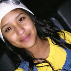 Meet your Posher, Nayeli