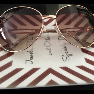 NWT New York and company sunglasses