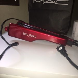 Red bed head hair crimper