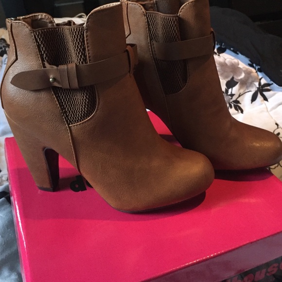 Doll house booties! Never worn!!!!