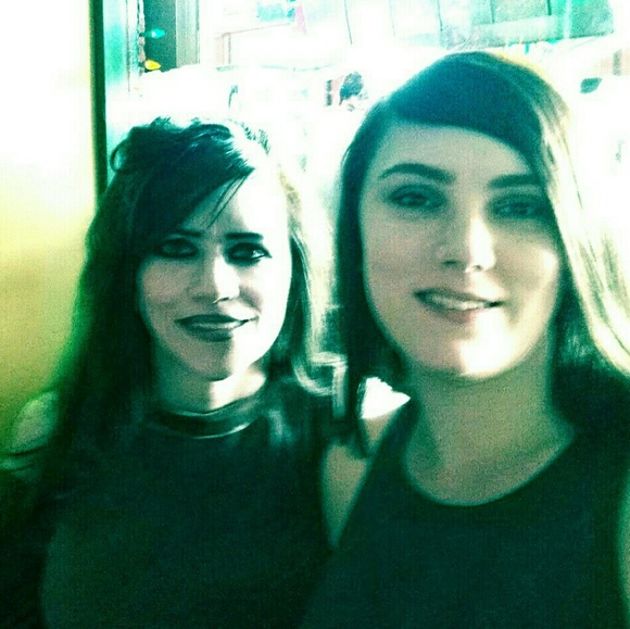 Meet your Posher, Kristy - Picture 3 of 4