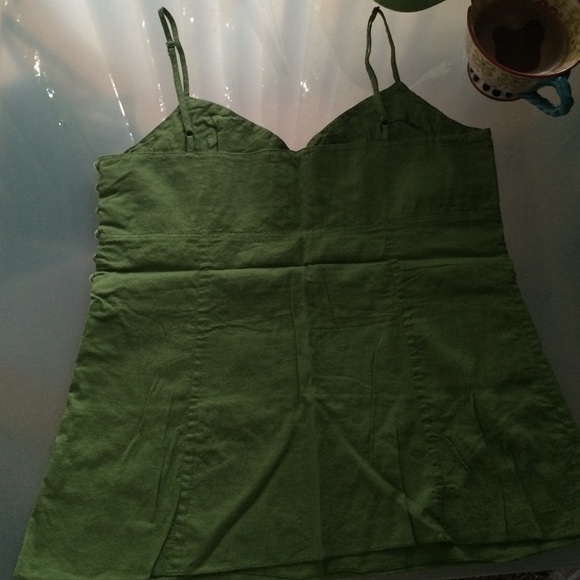 Embroidered Tank - Picture 3 of 4