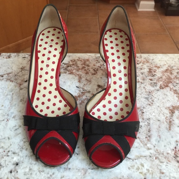 Red and Black Anne Klein shoes size 7