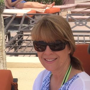 Meet your Posher, Carol