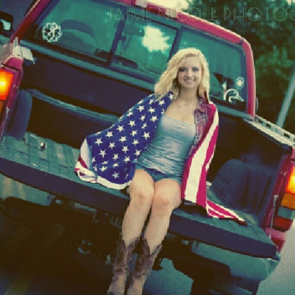 Meet your Posher, Delaney