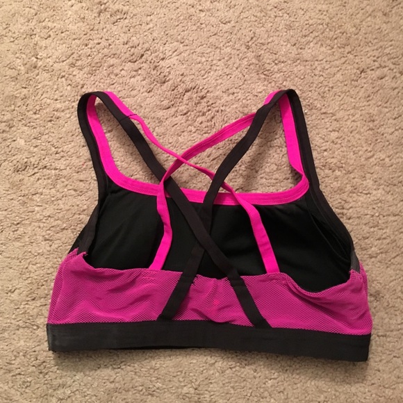 Sports bra - Picture 2 of 3