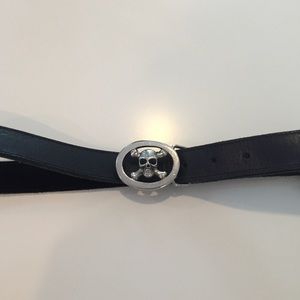 B'low the belt skull leather belt