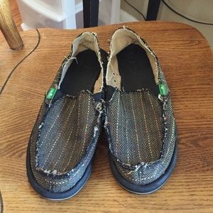 🌻Tan w/ multicolor stripes Sanuks