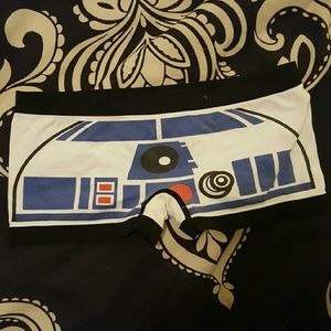 R2D2 boy shorts never worn