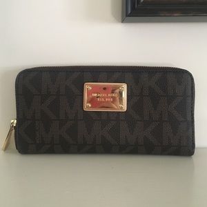 Michael Kors wallet