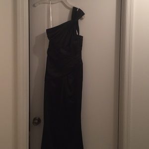 Black One Shoulder Formal  Dress