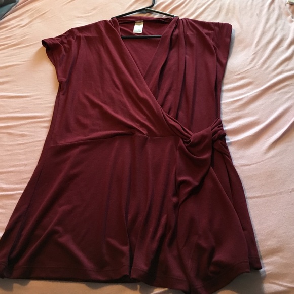 Maroon v neck blouse