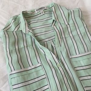 Express // Portofino mint green long sleeve blouse