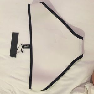 triangl swimwear Swim - Triangl Swimwear White bottoms size small triangl swimwear Swim - Triangl Swimwear White bottoms size small