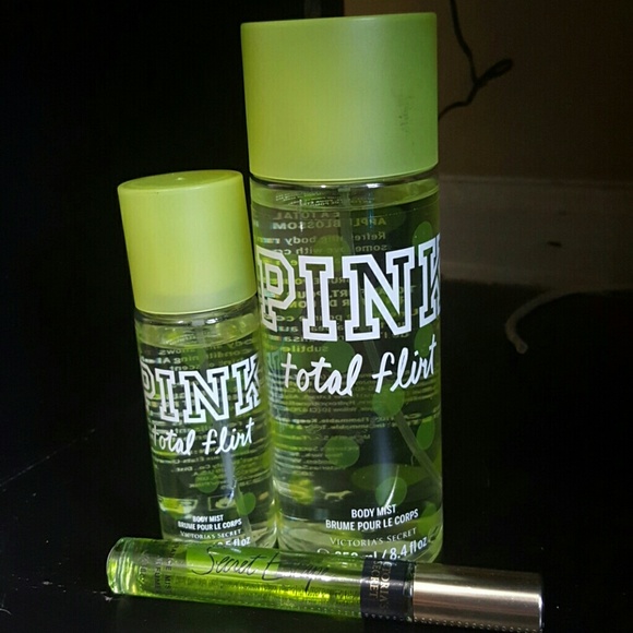 PINK Total Flirt and Secret Escape Travel Spray