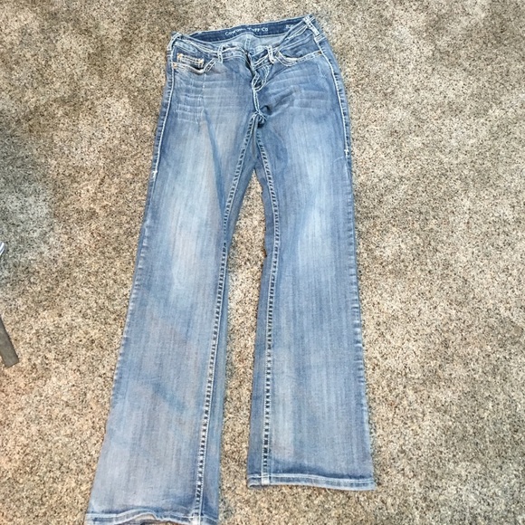 Cowgirl tuff jeans size 28