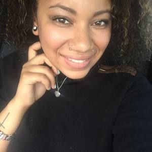 Meet your Posher, Ashly