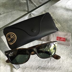 Ray Ban Wayfarer Sunglasses