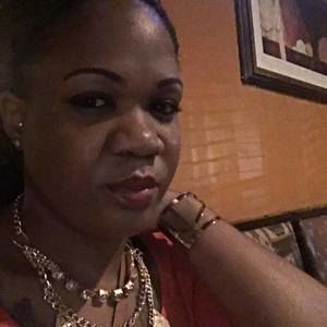 Meet your Posher, Pamela