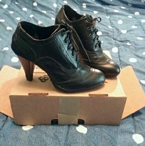 Oxford style booties/heels