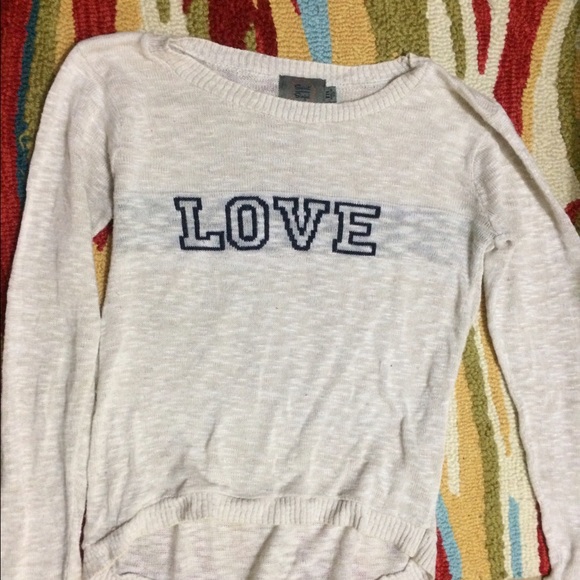 Pull over love sweater